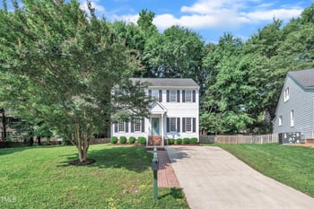 1905 Indianwood Ct, Raleigh, NC 27604
