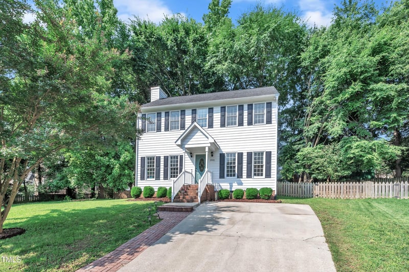 1905 Indianwood Ct, Raleigh, NC 27604