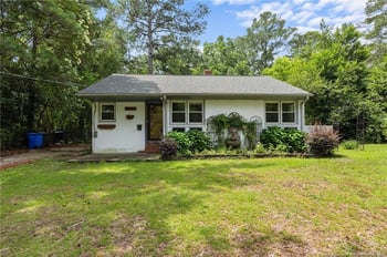 1905 Mcgougan Rd, Fayetteville, NC 28303