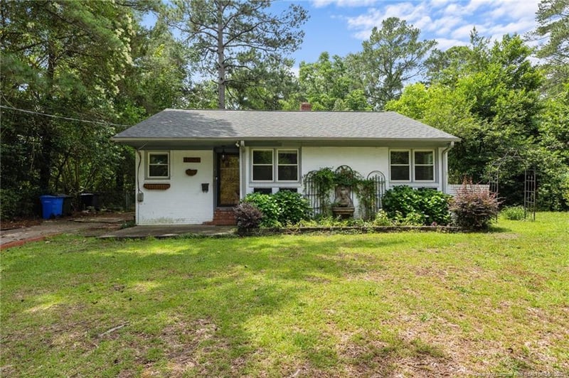 1905 Mcgougan Rd, Fayetteville, NC 28303