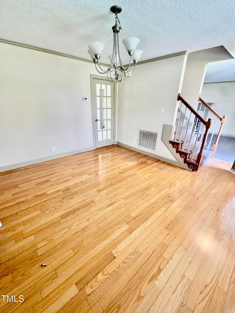 1905 Nc 111 , Goldsboro, NC 27530