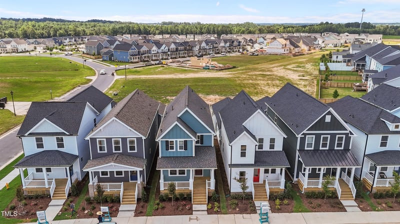 1905 Plott Balsam Dr, Wendell, NC 27591
