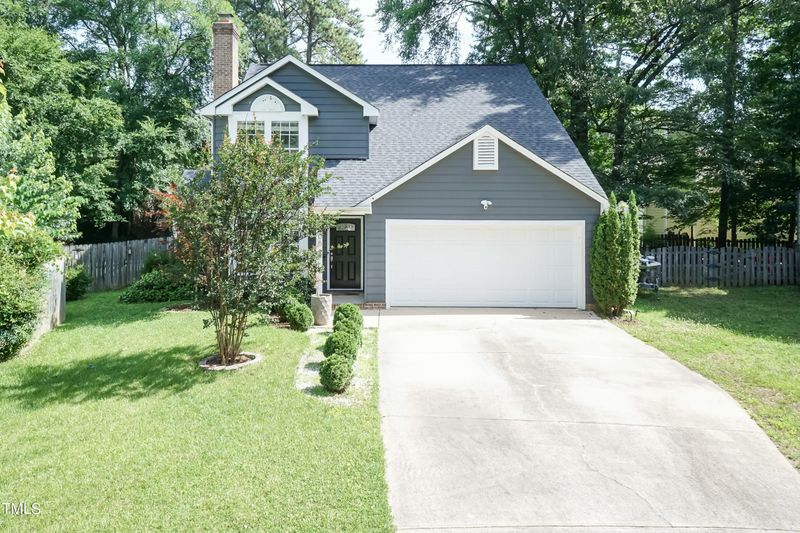 1905 Summerlyn Ct, Raleigh, NC 27609
