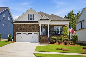 1905 Terri Creek Dr, Fuquay Varina, NC 27526