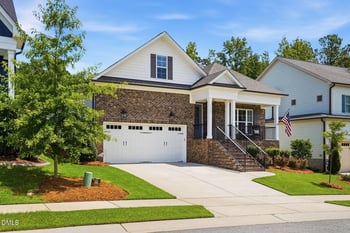 1905 Terri Creek Dr, Fuquay Varina, NC 27526