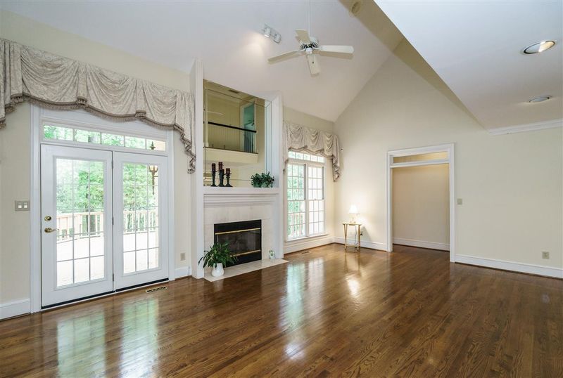 1905 Torrey Pines Pl, Raleigh, NC 27615