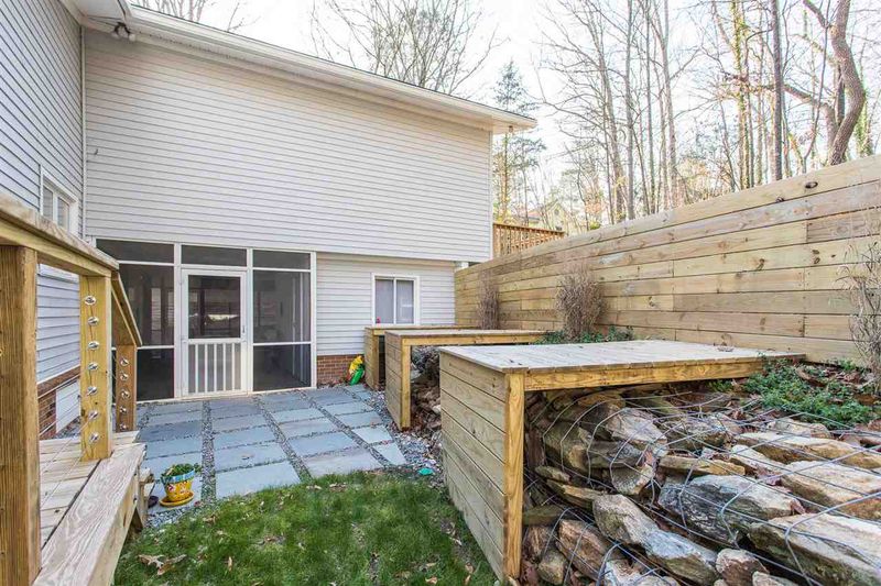 1905 Yorkgate Dr, Raleigh, NC 27612