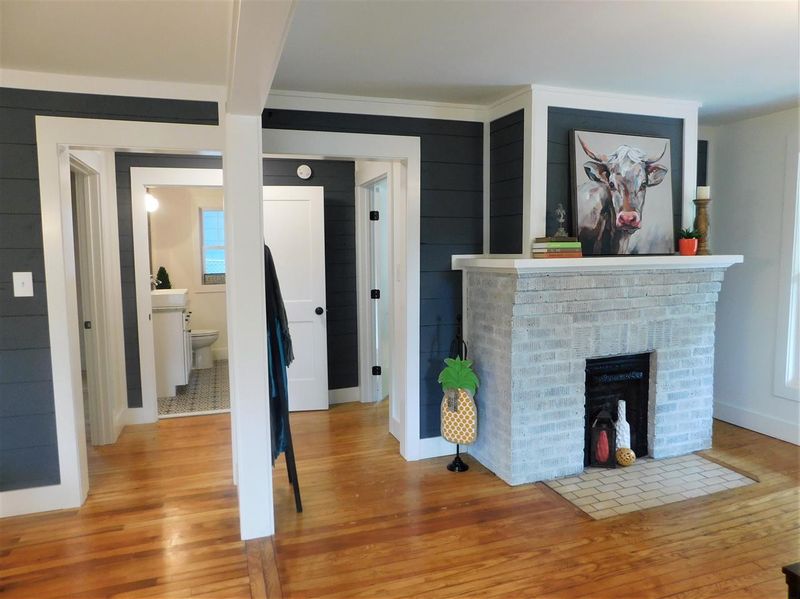 1906 Hart St, Durham, NC 27703