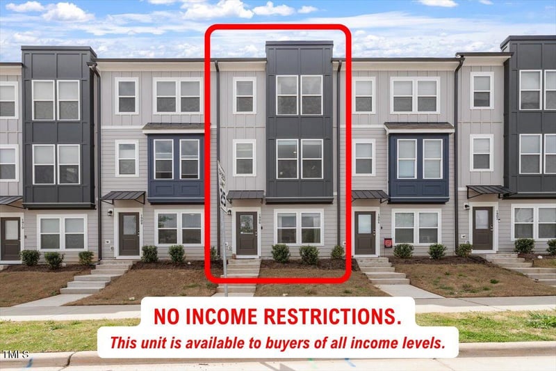 1906 Oak City Ln, Raleigh, NC 27610