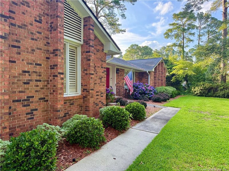1906 Partridge Dr, Fayetteville, NC 28304