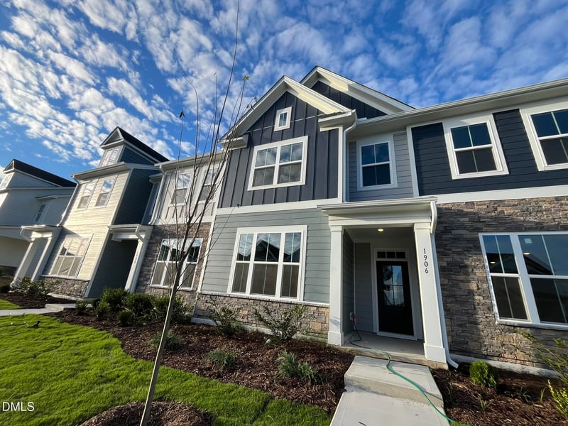 1906 Plott Balsam Dr, Wendell, NC 27591