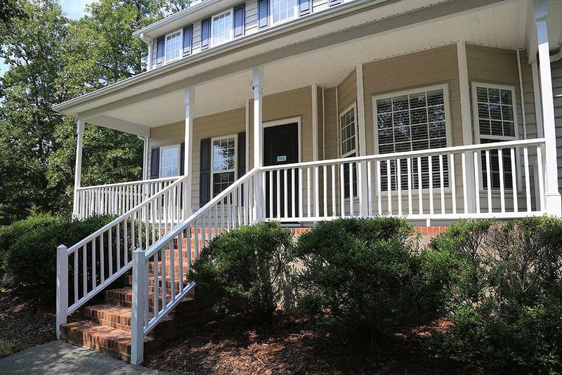 1906 Redding Ln, Durham, NC 27712