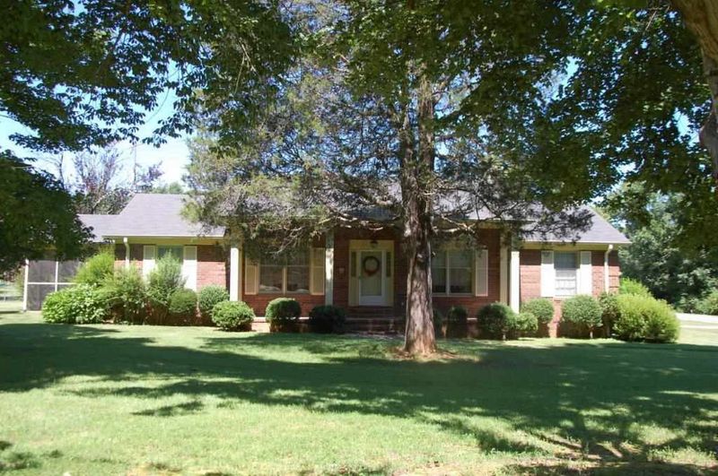 1907 Cooper Rd, Graham, NC 27253