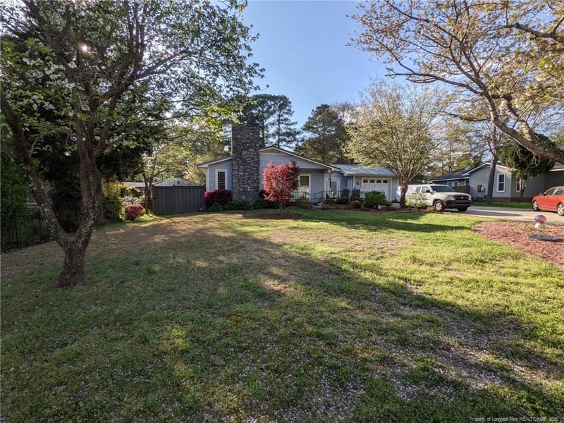 1907 Devlin Dr, Fayetteville, NC 28303