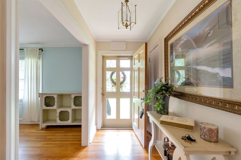 1907 Hamilton Dr, Sanford, NC 27330