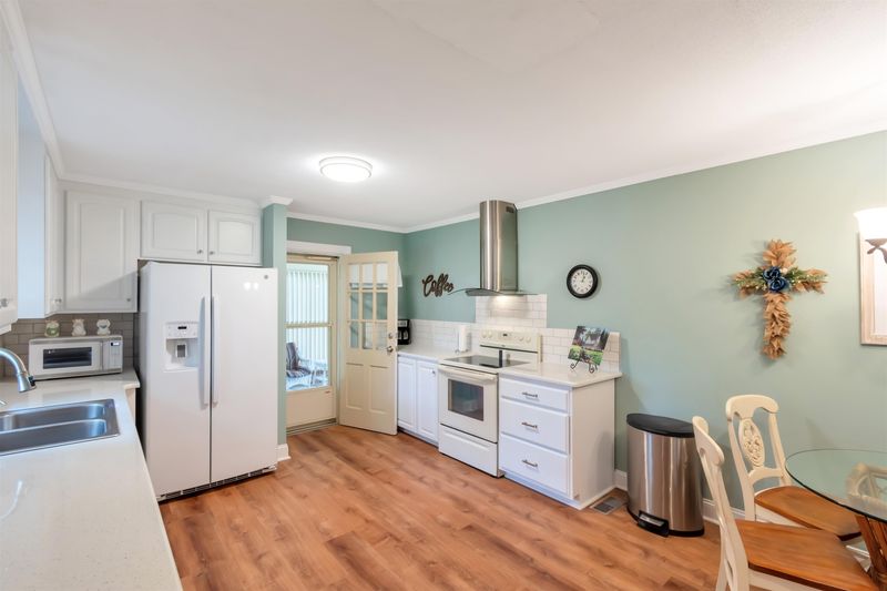 1907 Hamilton Dr, Sanford, NC 27330