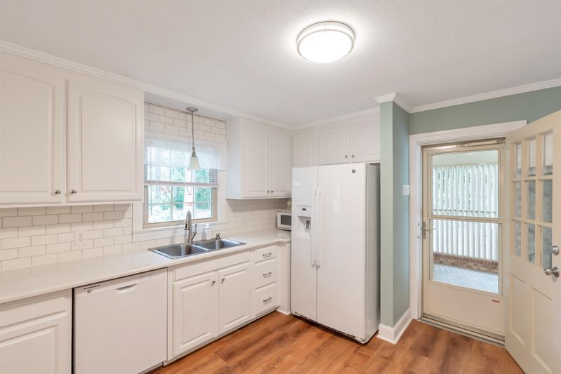 1907 Hamilton Dr, Sanford, NC 27330