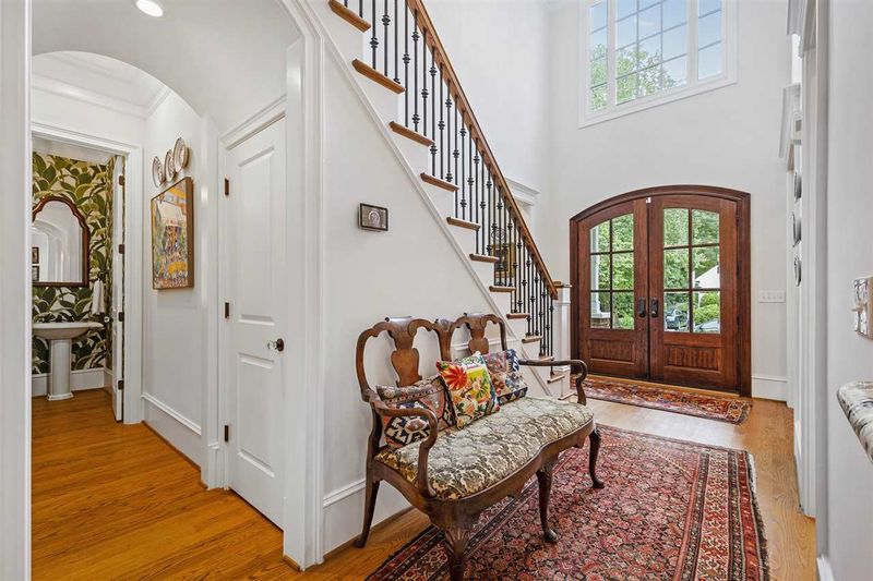 1907 Mccarthy St, Raleigh, NC 27608