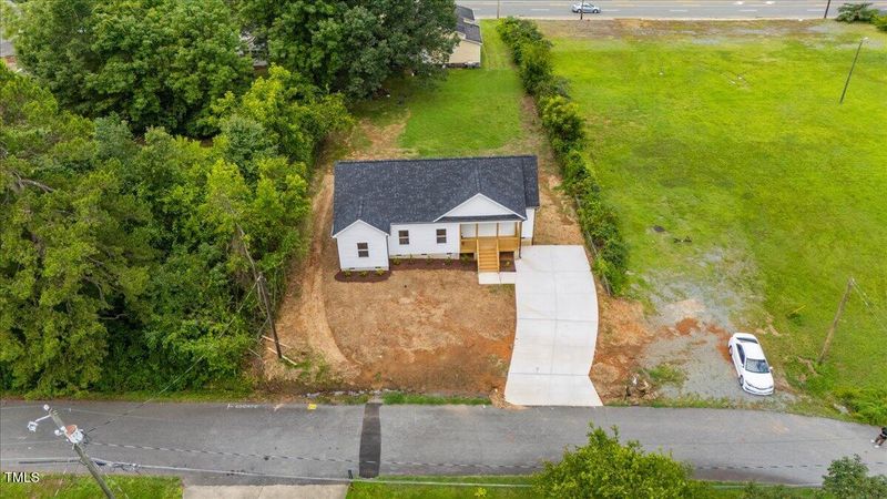 1907 Stout St, Burlington, NC 27215