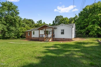 1907 Wilkins St, Burlington, NC 27217