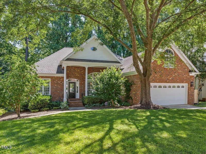 1908 Amity Hill Ct, Raleigh, NC 27612