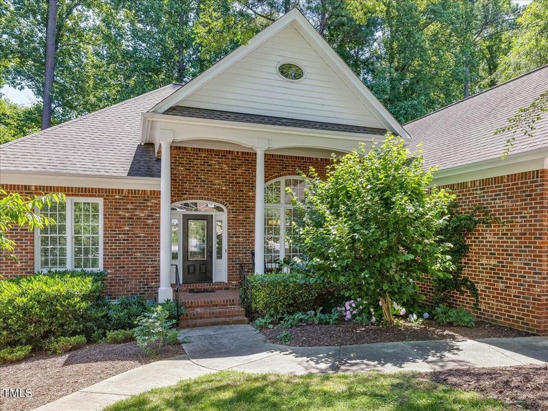 1908 Amity Hill Ct, Raleigh, NC 27612