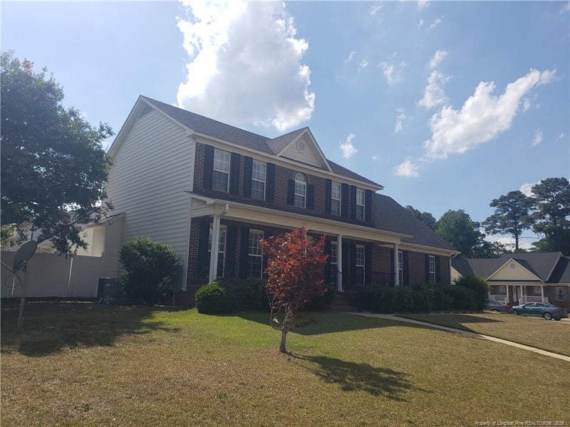 1908 Ashridge Dr, Fayetteville, NC 28304
