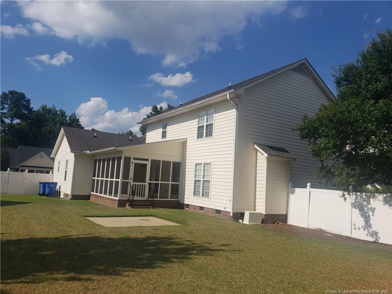 1908 Ashridge Dr, Fayetteville, NC 28304