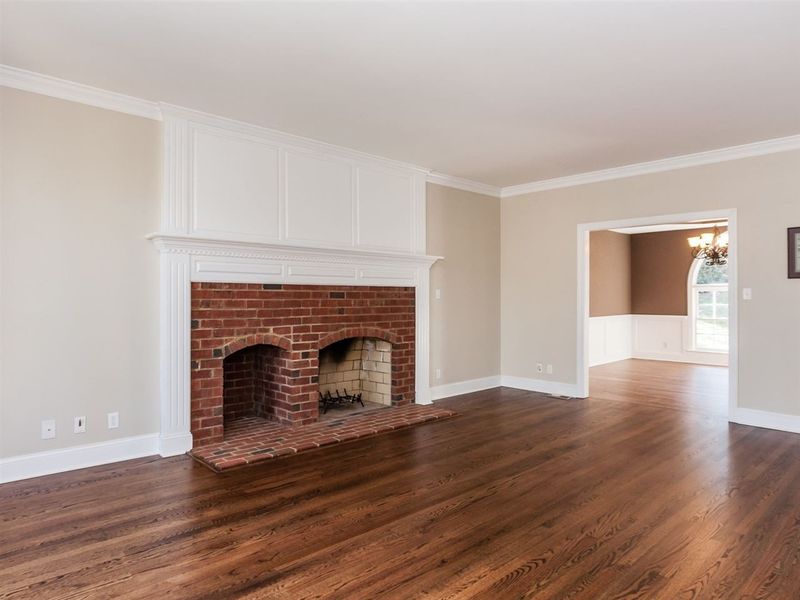 1908 Bearkling Pl, Chapel Hill, NC 27517