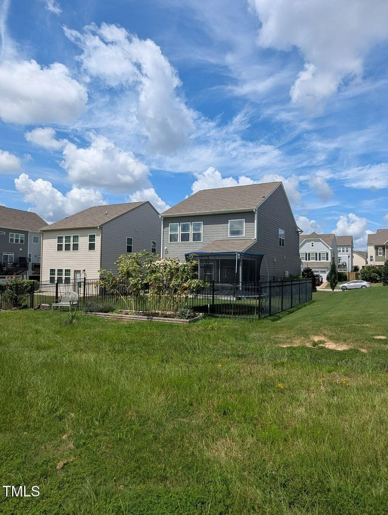 1908 Birdhouse Ln, Wake Forest, NC 27587