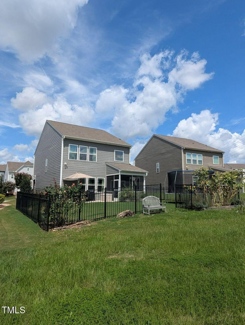 1908 Birdhouse Ln, Wake Forest, NC 27587