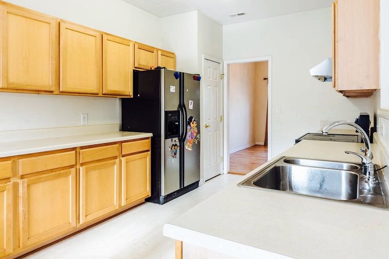 1908 Cartier Ruby Ln, Raleigh, NC 27610
