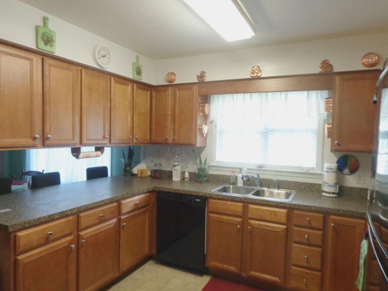 1908 Conners, Burlington, NC 27215