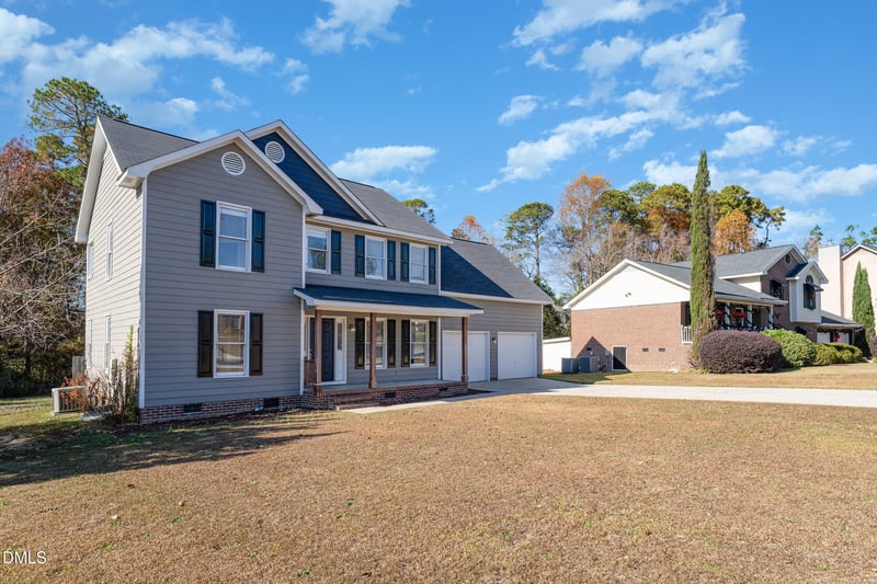 1908 Daphne Cir, Fayetteville, NC 28304