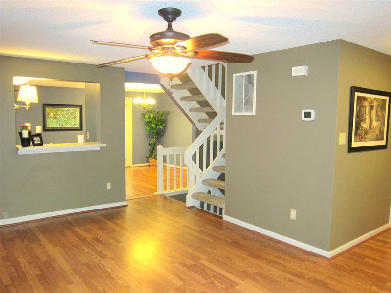1908 Fox Sterling Dr, Raleigh, NC 27606