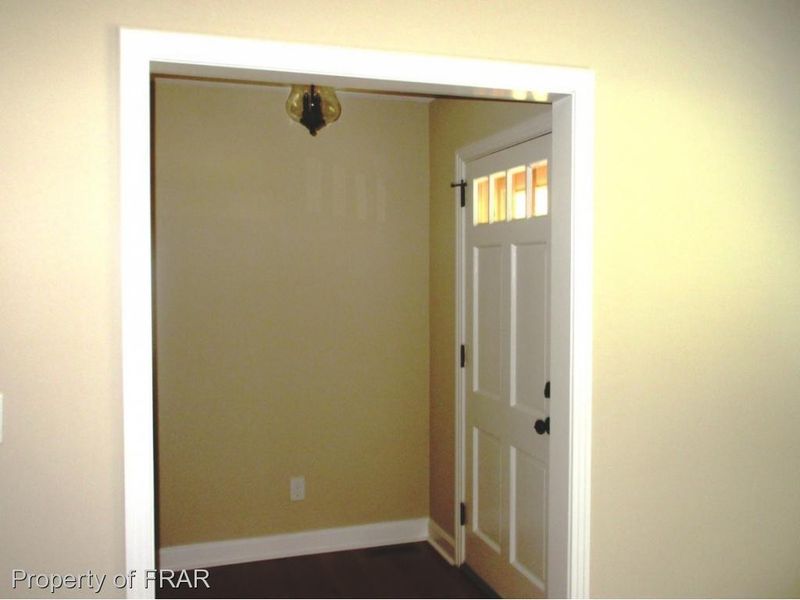 1908 Hamilton Dr, Sanford, NC 27330