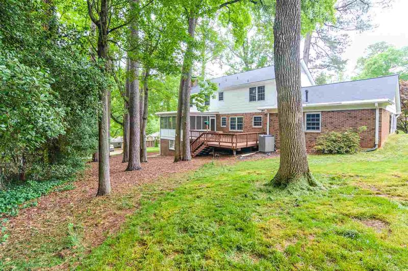 1908 Hillock Dr, Raleigh, NC 27612