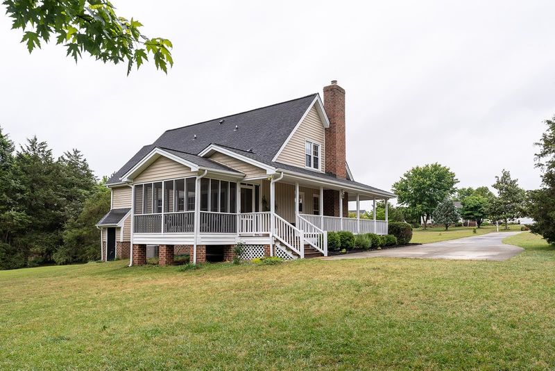 1908 Little Beaverdam Ct, Holly Springs, NC 27540