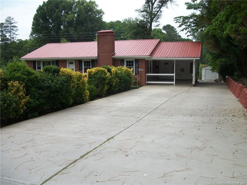 1908 Truman Dr, Sanford, NC 27330