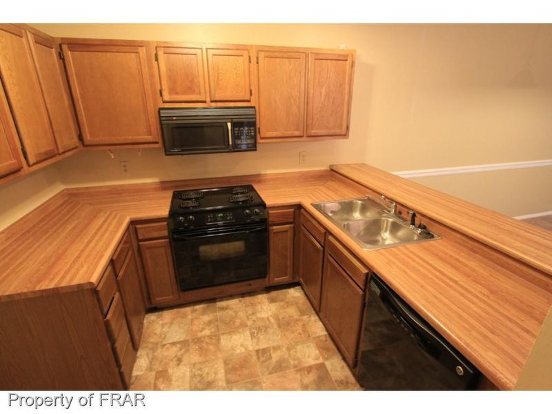 1908 Tryon Dr, Fayetteville, NC 28311