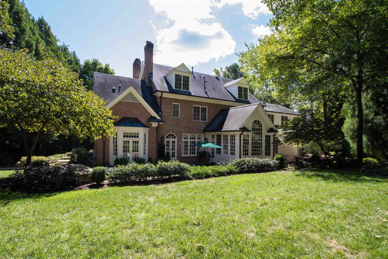 1909 Chase Ct, Raleigh, NC 27607