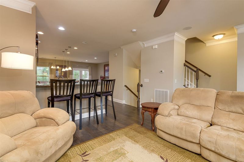 1909 Creekside Landing Dr, Apex, NC 27502