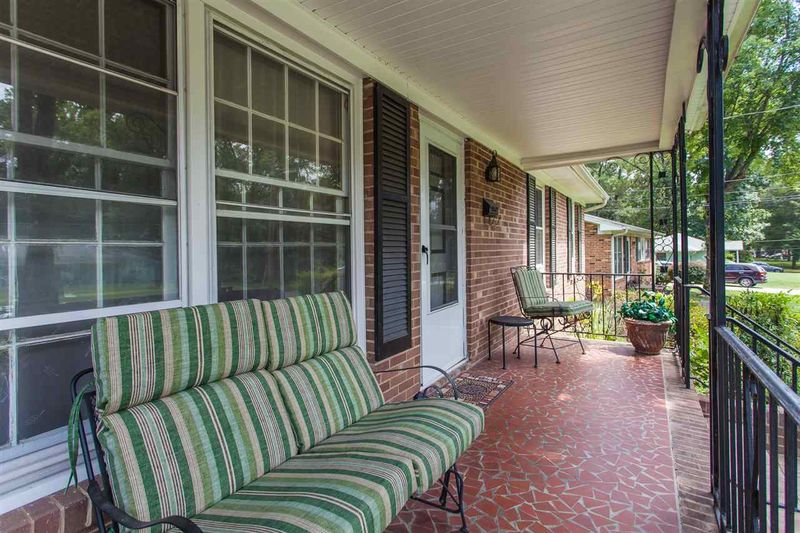 1909 Essex Rd, Durham, NC 27704