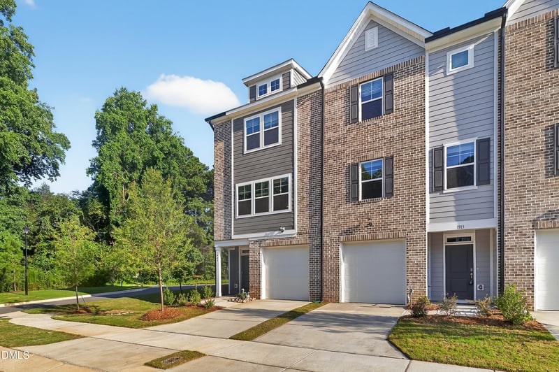 1909 Fishamble , Fuquay Varina, NC 27526