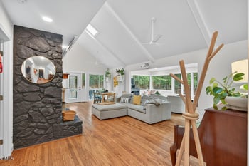 1909 Jo Mac Rd, Chapel Hill, NC 27516