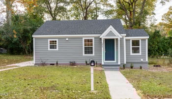 1909 Overlook Dr, Fayetteville, NC 28301