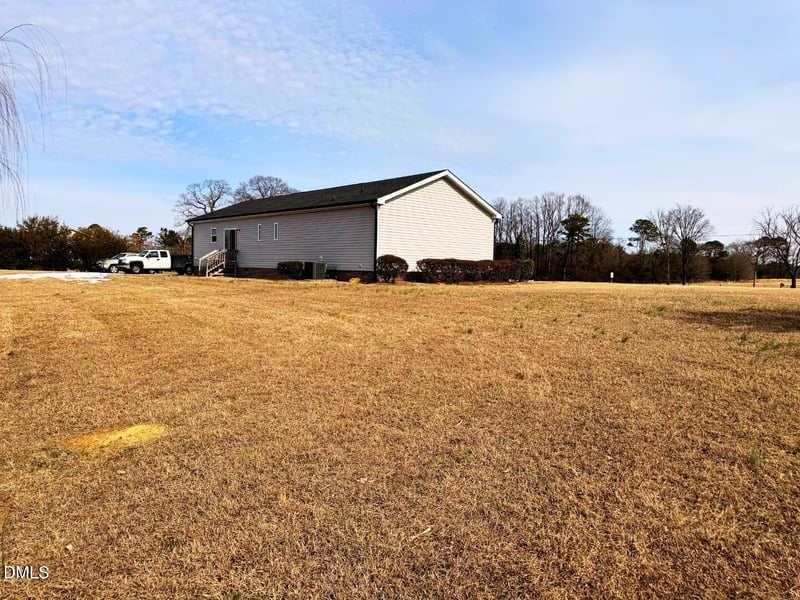 1909 Raven Rock Rd, Lillington, NC 27546