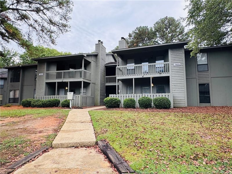 1909 Tryon Dr #7, Fayetteville, NC 28303