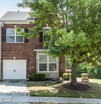 1909 Whirlaway Ct, Cary, NC 27519