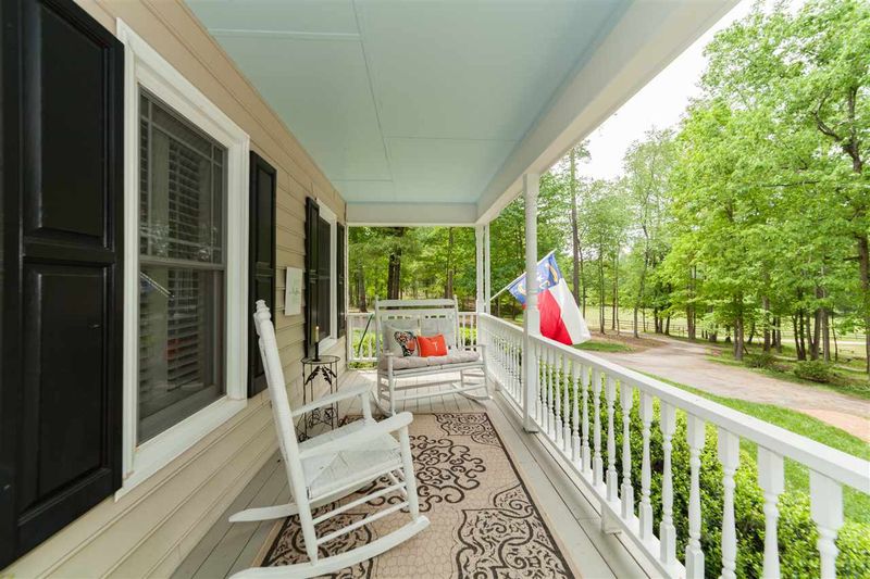 191 Covered Bridge Ln, Sanford, NC 27330